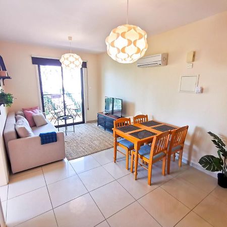 Sunny Pool Apartment Voroklini Exterior foto