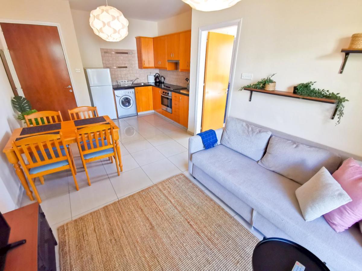 Sunny Pool Apartment Voroklini Exterior foto