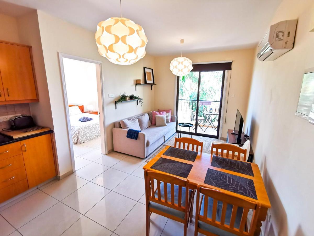 Sunny Pool Apartment Voroklini Exterior foto
